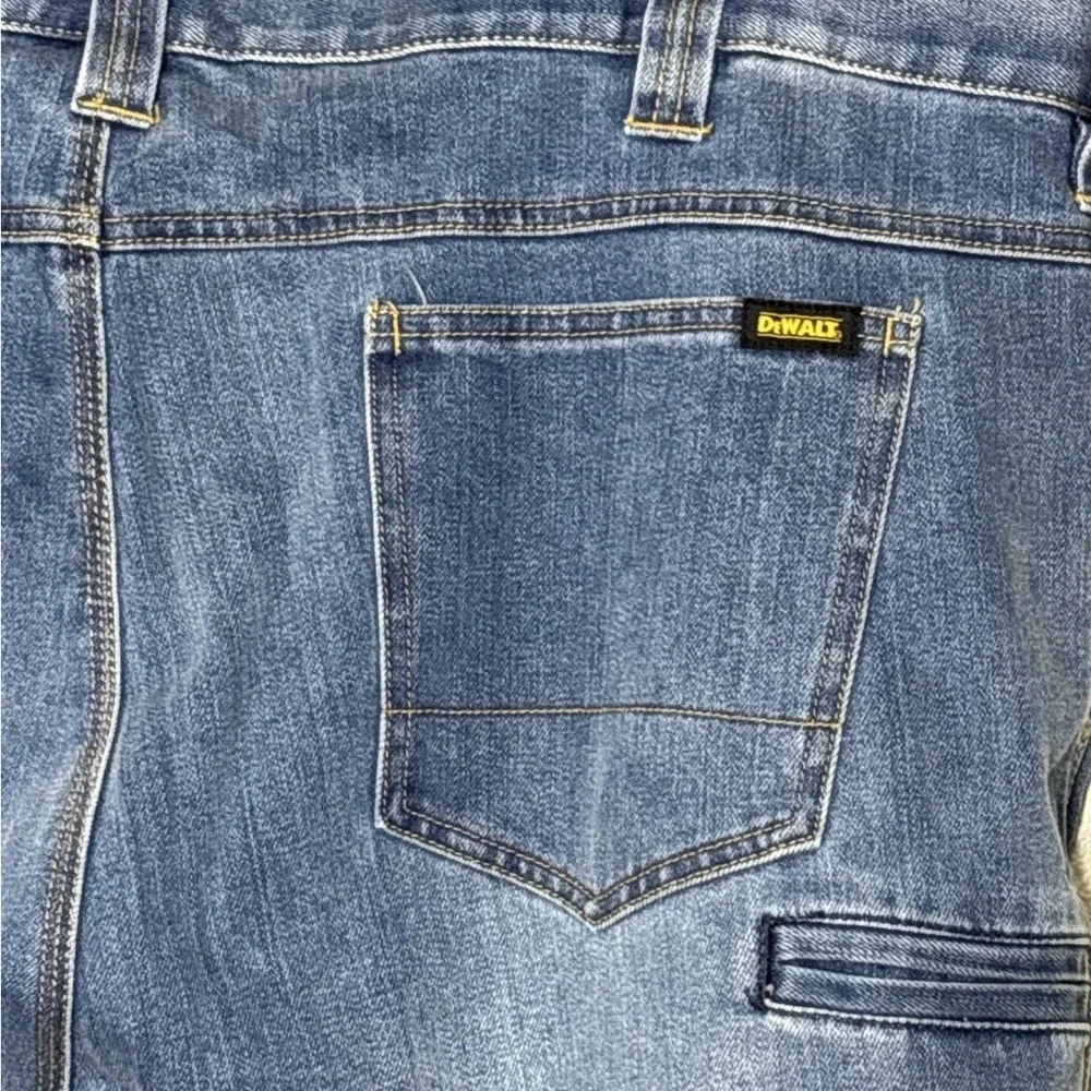 DeWalt Workwear Mens Straight Leg Blue Denim Work Jeans 46x33 NWT‎